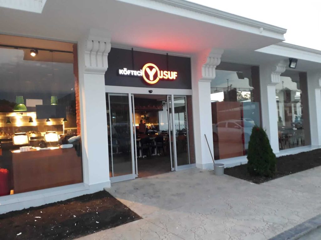 restoran-dekorasyomlari-tasarımlari