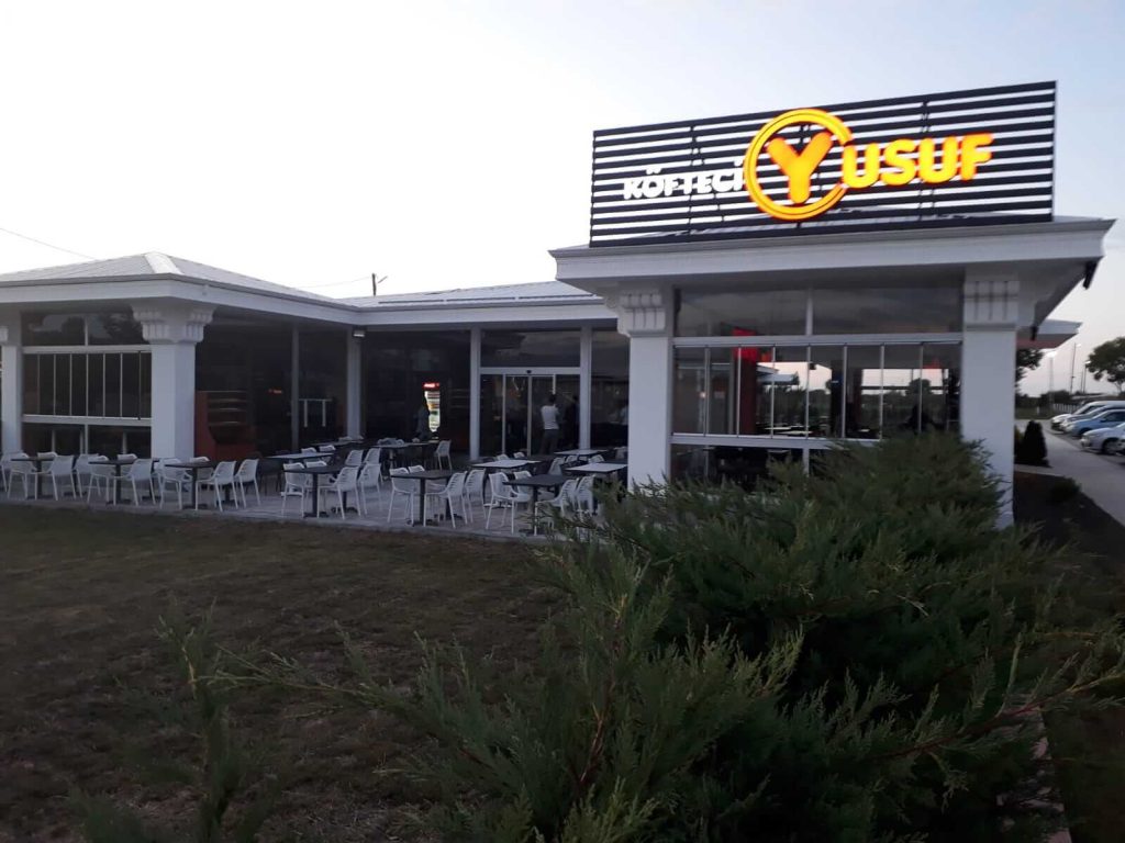 restoran-dekorasyomlari-tasarımlari