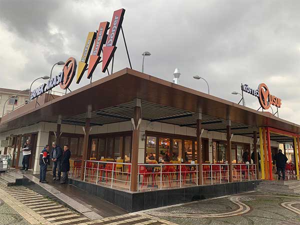 restoran-ic-dekorasyonlari
