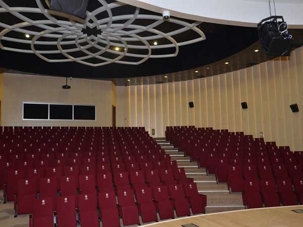 konferans-salonu-dekorasyonlari