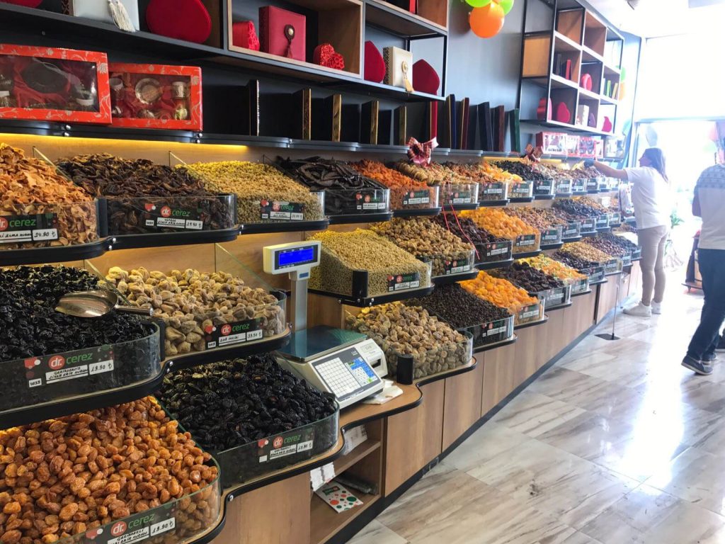 kuruyemis-dukkan-dekorasyonlari