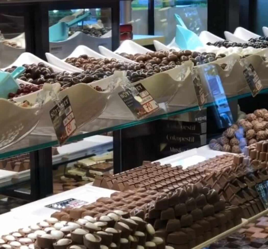 kuruyemis-dukkan-iç-mimarlik