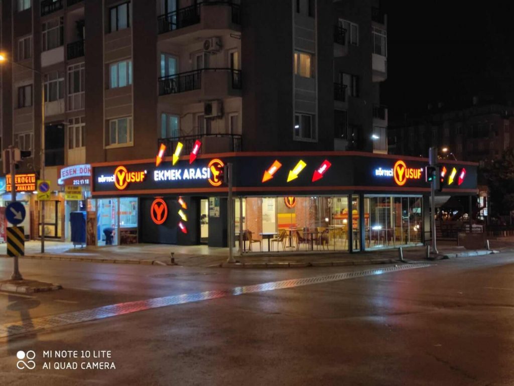 restoran-dekorasyomlari-tasarımlari